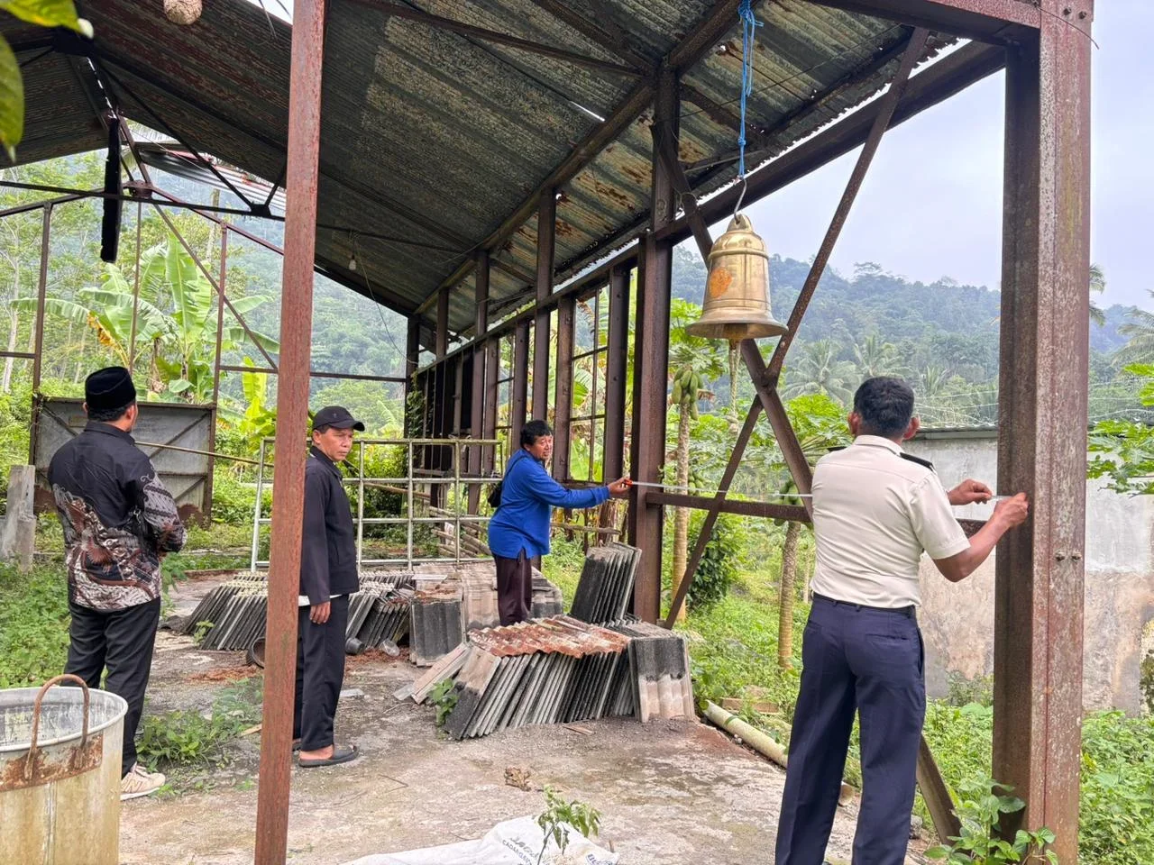 Lapas Pemuda Plantungan Tinjau Lahan Greenhouse Strawberry