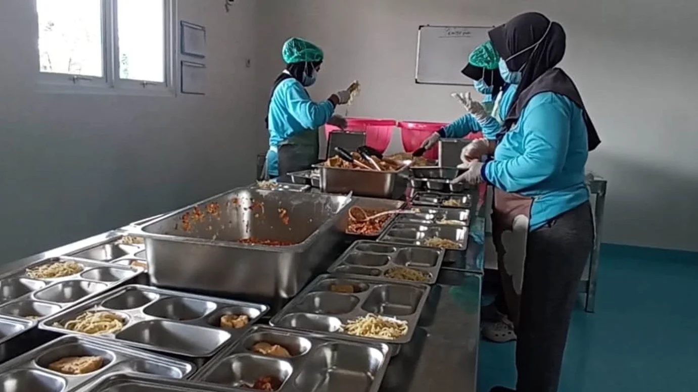 101 SPPG di Kendal Kantongi SLHS, 96 Unit Sudah Aktif Layani Masyarakat