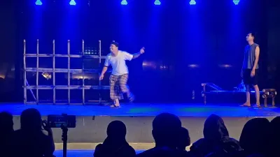 Teater “Blokeng” Bawa Atmosfer Satu Dekade Katasapa Purbalingga Berkarya Penuh Makna