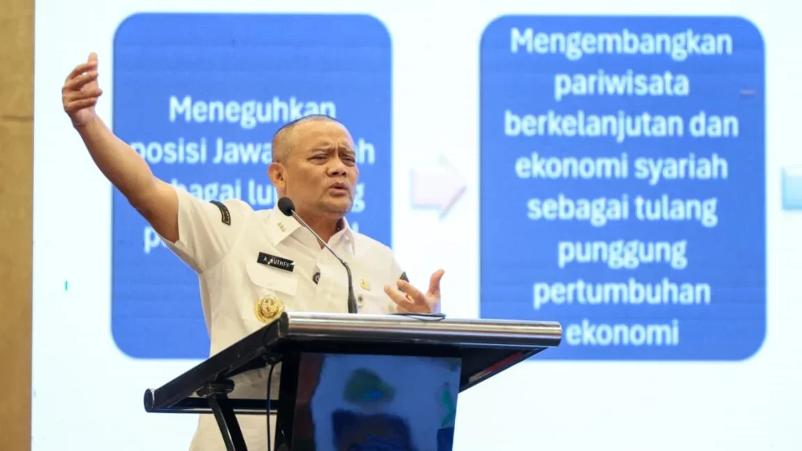 Sambut Lebaran, Gubernur Ahmad Luthfi Dorong Percepatan Perbaikan Jalan