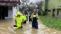 Banjir Kembali Rendam Siwalan Pekalongan, 129 Warga Desa Pait Dievakuasi ke Tiga Posko Pengungsian