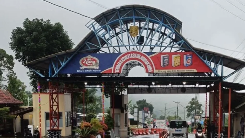 Prakiraan Cuaca Wisata Guci Tegal Hari Ini 7 Februari 2026, Waspadai Hujan Lebat dan Udara Kabur di Sore Hari