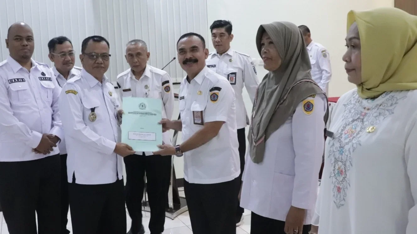 Wabup Wurja Lepas 33 ASN Purna Tugas, Beri Apresiasi Pengabdian Puluhan Tahun