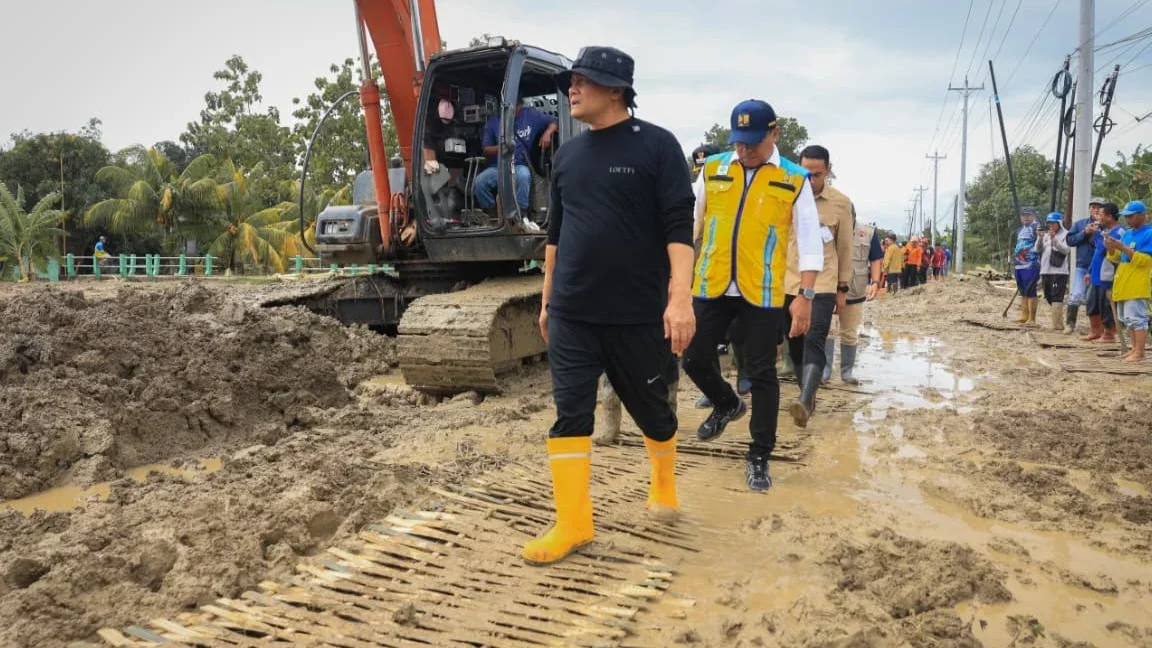 Ahmad Luthfi menginstruksikan Dinas PUPR mempercepat pemasangan jembatan armco di jalur utama Grobogan–Semarang.