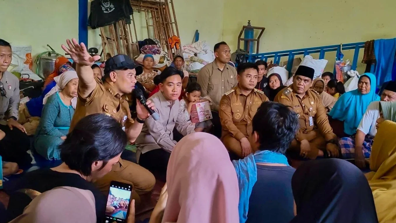 Ahmad Luthfi dan Wapres Gibran Pastikan Relokasi Korban Tanah Gerak Tegal dengan Jaminan Rumah dan Sertifikat