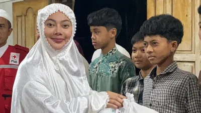 Safari Ramadan di Tonjong, Bupati Brebes Paparkan Capaian Setahun: 117 Km Jalan Diperbaiki