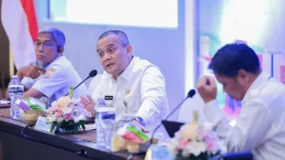 Gubernur Ahmad Luthfi Tegaskan Harga Pangan Jelang Lebaran Harus Terkendali