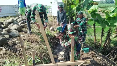 TMMD Sengkuyung Kodim Pemalang Garap Pembuatan Talud