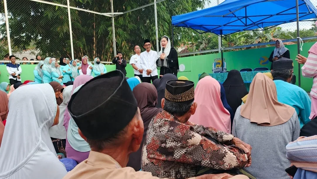 Ngabuburit di Negarayu, Bupati Brebes Dengarkan Curhatan Warga