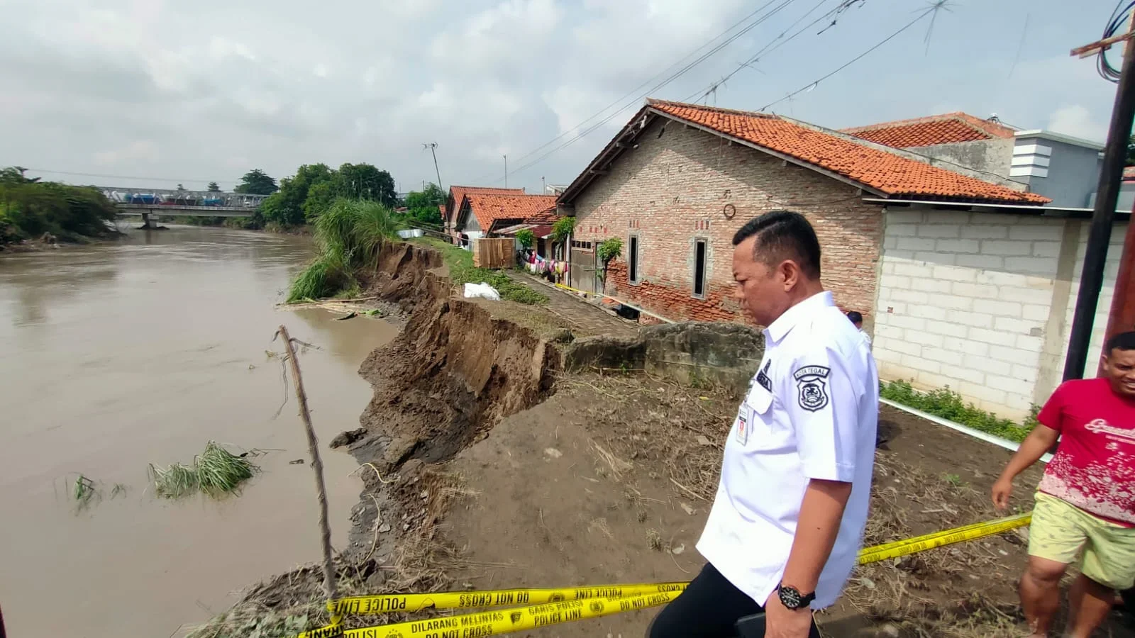 Talud Sungai Ketiwon Tegal Nyaris Jebol, Penanganan Darurat Disiapkan