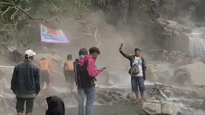 Prakiraan Cuaca Wisata Guci Tegal Hari Ini 16 Februari 2026, Hujan dari Jam 10 Pagi Hingga Jam 1 Siang