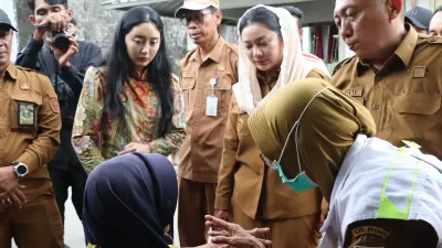Bupati Paramitha Gencarkan Program Wardoyo dan Nakes Door to Door, Turun Langsung ke Warga