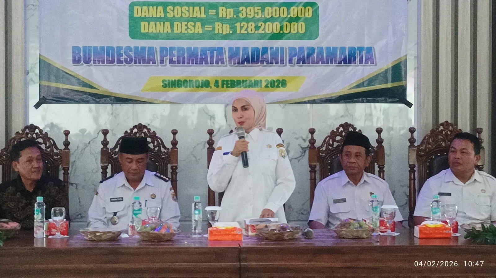 Bumdesma Singorojo Kendal Salurkan Dana Sosial, Perkuat Jaring Pengaman Warga Miskin
