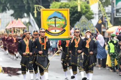 Kirab Pusaka Hari Jadi ke-455 Banyumas, Antara Harmoni Tradisi dan Edukasi Sejarah Masa Depan