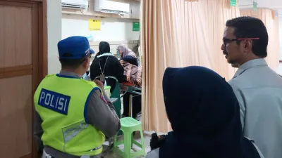 Tragis, Pemudik Tewas Ditabrak Saat Cek Bumper Mobil di Tol Pemalang