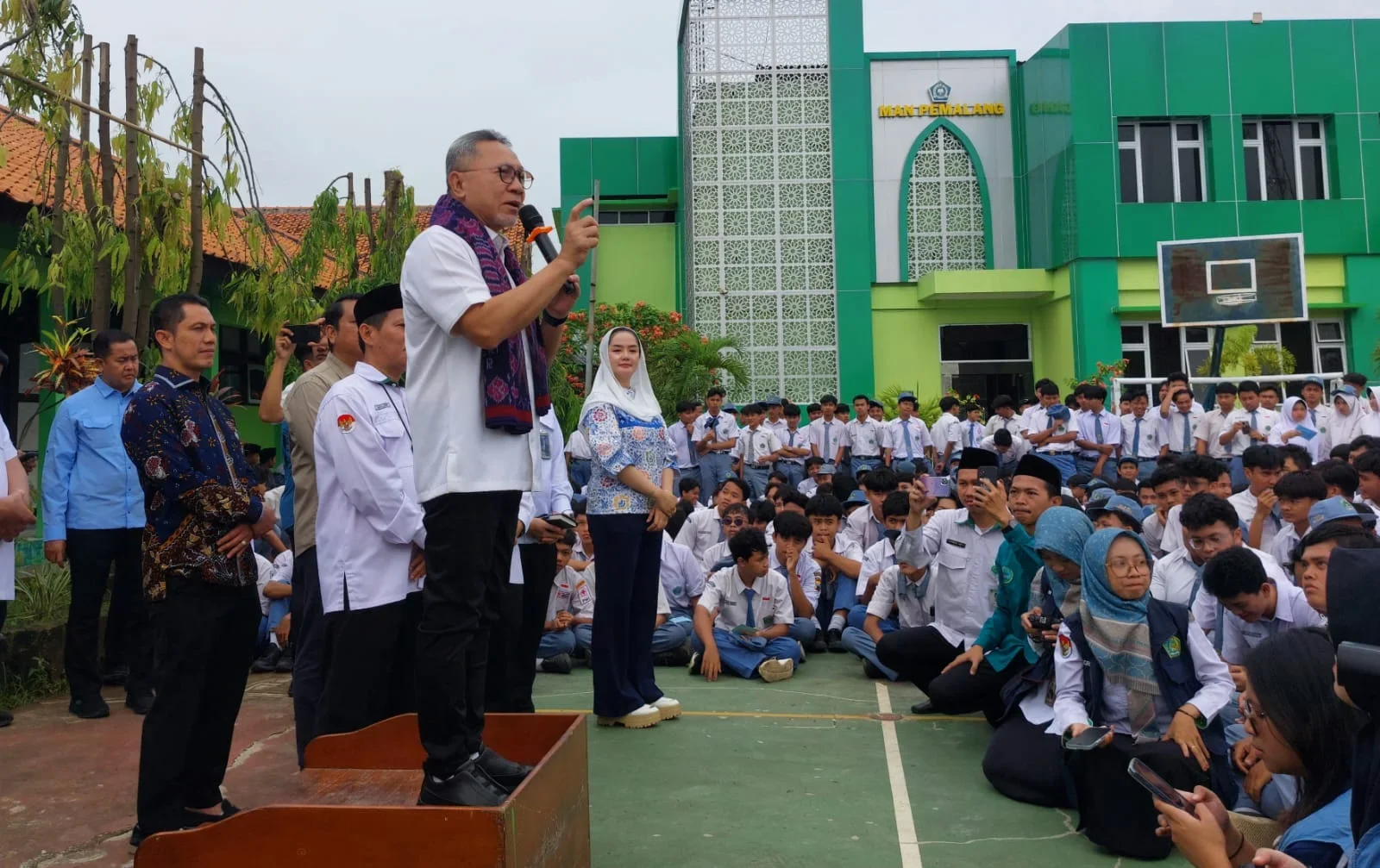 Zulkifli Hasan Ajak Pelajar di Pemalang Pahami Tantangan Kebijakan Pangan Nasional