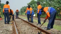 Siapkan Prasarana Andal, KAI Daop 4 Lakukan Perawatan Intensif Jalur KA 677 Km
