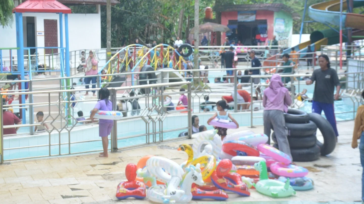 Wisata air di salah satu Kabupaten Batang.