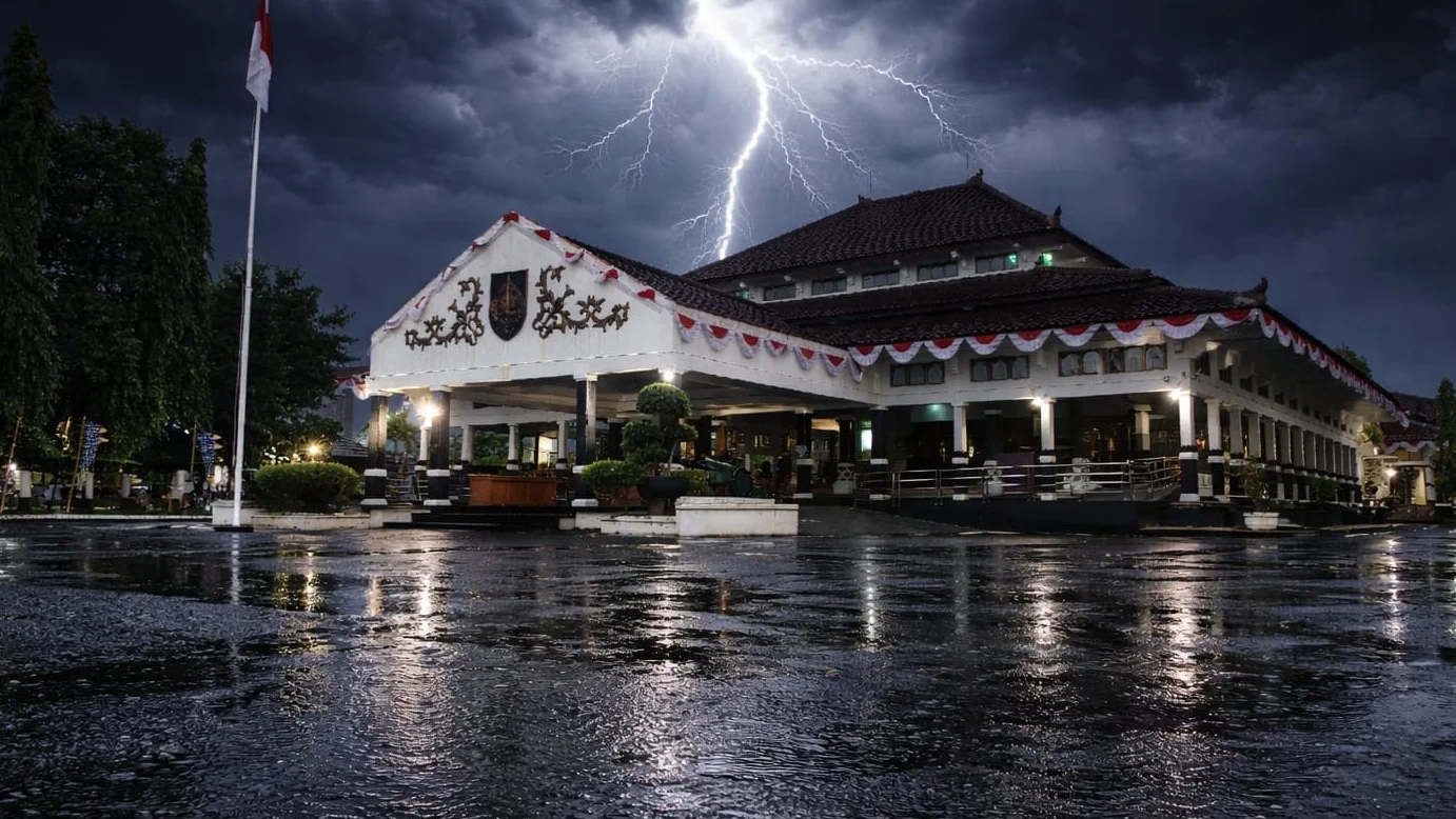 Prakiraan Cuaca Pemalang Hari Ini Minggu 1 Maret 2026 Potensi Hujan Petir