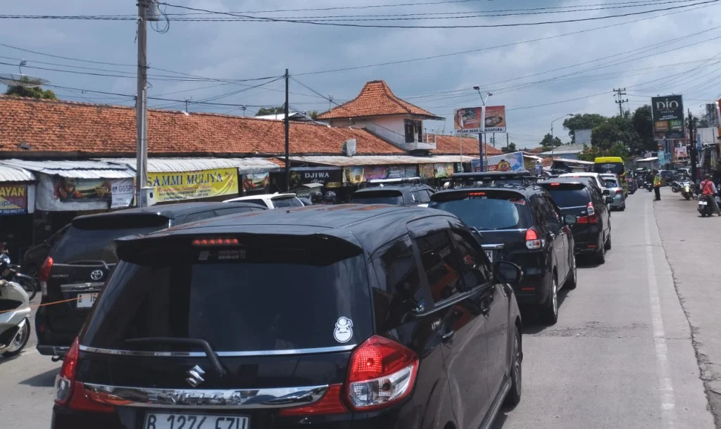 Arus Balik Jalur Tengah Banyumas–Pejagan Padat, One Way Diterapkan di Rancakalong Bumiayu–Linggapura Brebes