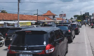 Arus Balik Jalur Tengah Banyumas–Pejagan Padat, One Way Diterapkan di Rancakalong Bumiayu–Linggapura Brebes