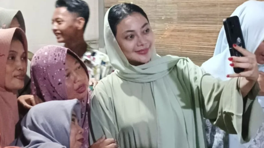 Ngabuburit Bareng Bupati Brebes, Warga Antusias dan Sampaikan Aspirasi