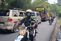 Tim Urai Polres Brebes: Menjaga Arus Mudik dan Balik Tetap Bergerak di Tengah Padatnya Jalur Selatan Brebes