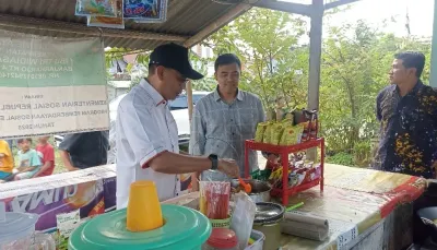 Anggota DPR Fikri Faqih Dorong Warga di Banjarharjo Lulus Kemiskinan Berdikari