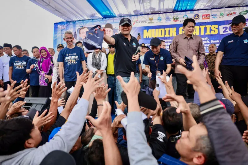 Jateng Jalur Mudik Terpadat, Ahmad Luthfi Ajak Pemudik Belanja Produk UMKM