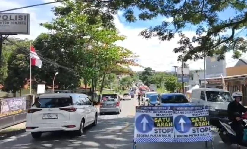 H+2 Lebaran, One Way Lokal Diberlakukan di Ruas Linggapura Brebes