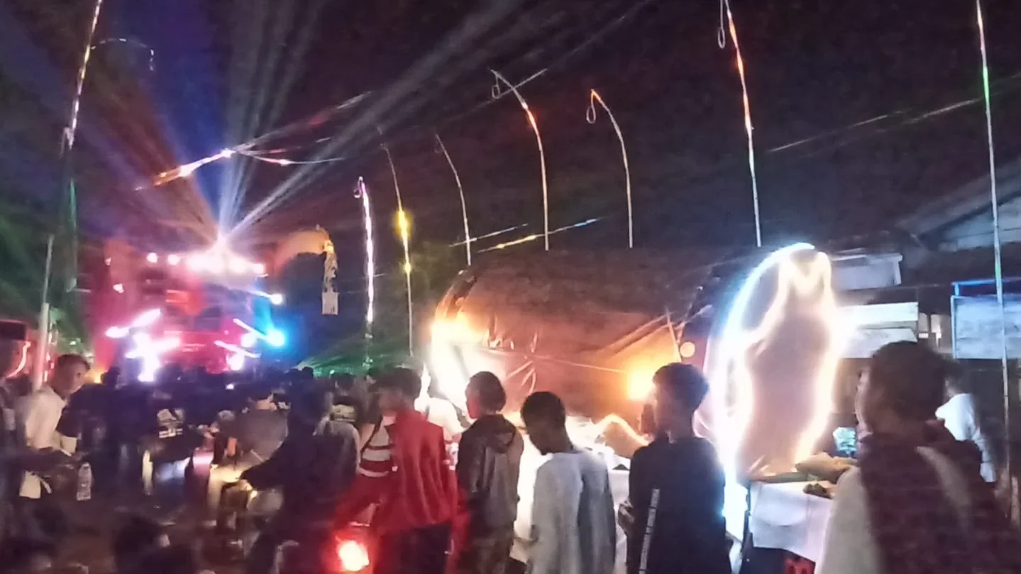 Dentuman Sound Horeg hingga Ogoh-Ogoh Ramaikan Malam Takbiran di Kalirejo Kendal