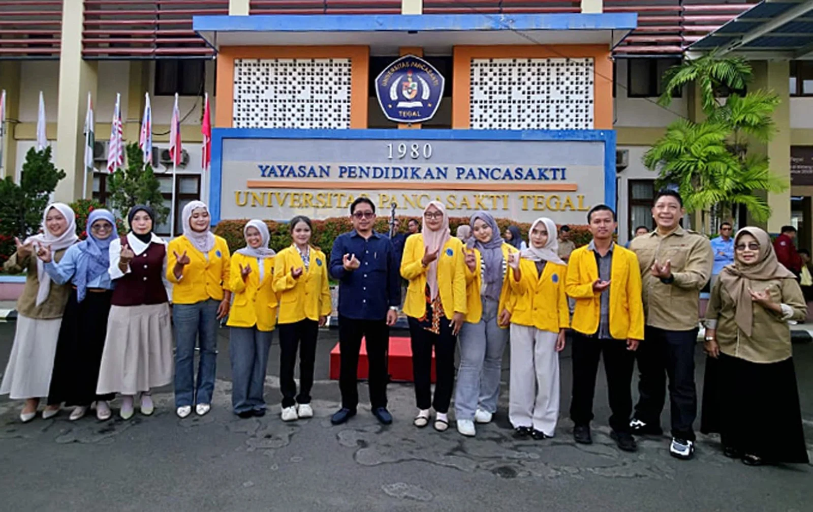 Tujuh Mahasiswa UPS Tegal Dikirim ke KBRI Kuala Lumpur