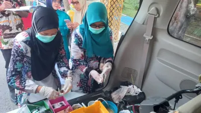 Pastikan Takjil Aman, Dinkes Kabupaten Tegal Gelar Sidak di Alun-Alun Hanggawana