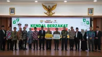 Bupati Kendal dan Forkopimda Tunaikan Zakat dalam Program Kendal Berzakat