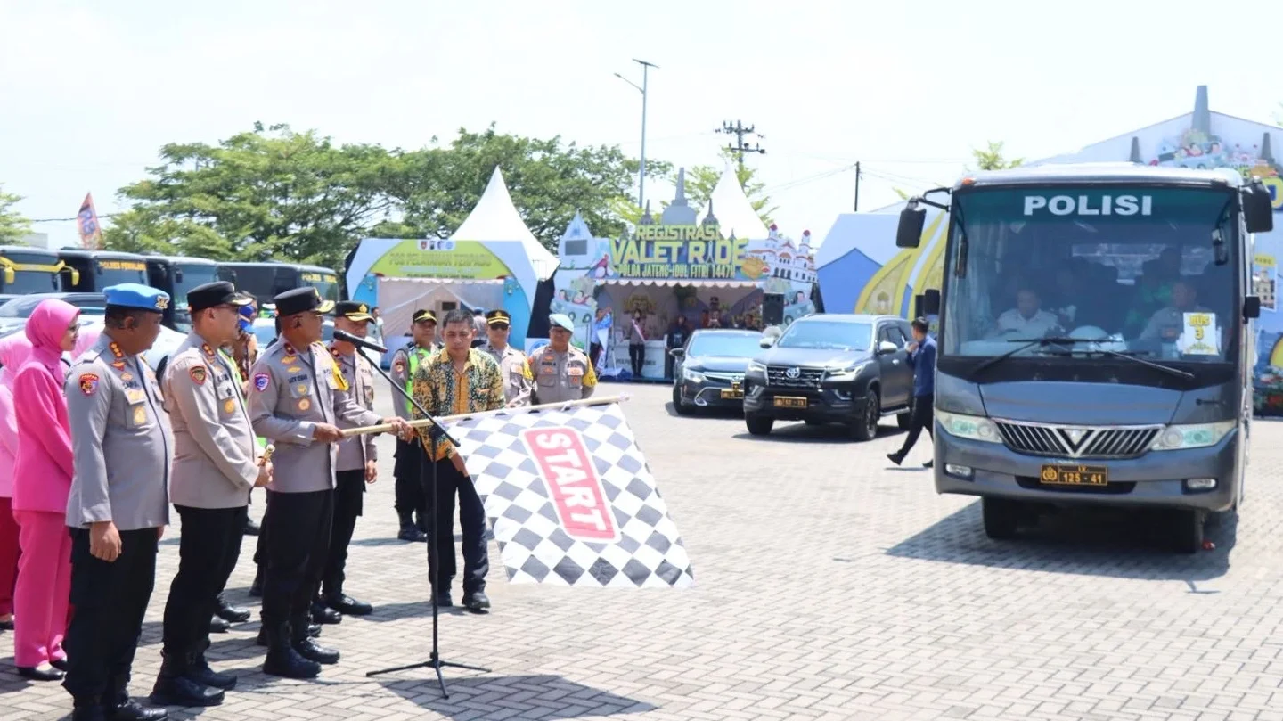 Puluhan Pemudik Motor Diberangkatkan Perdana Mudik Gratis Valet Ride di Brebes