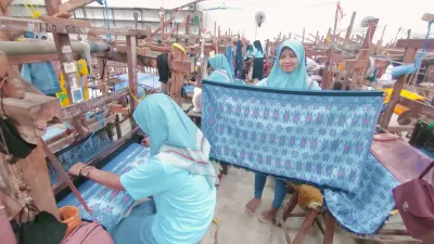 Ekspor 50 Ribu Sarung Tegal Gagal Meluncur ke Afrika, Tersendat Dampak Eskalasi Iran