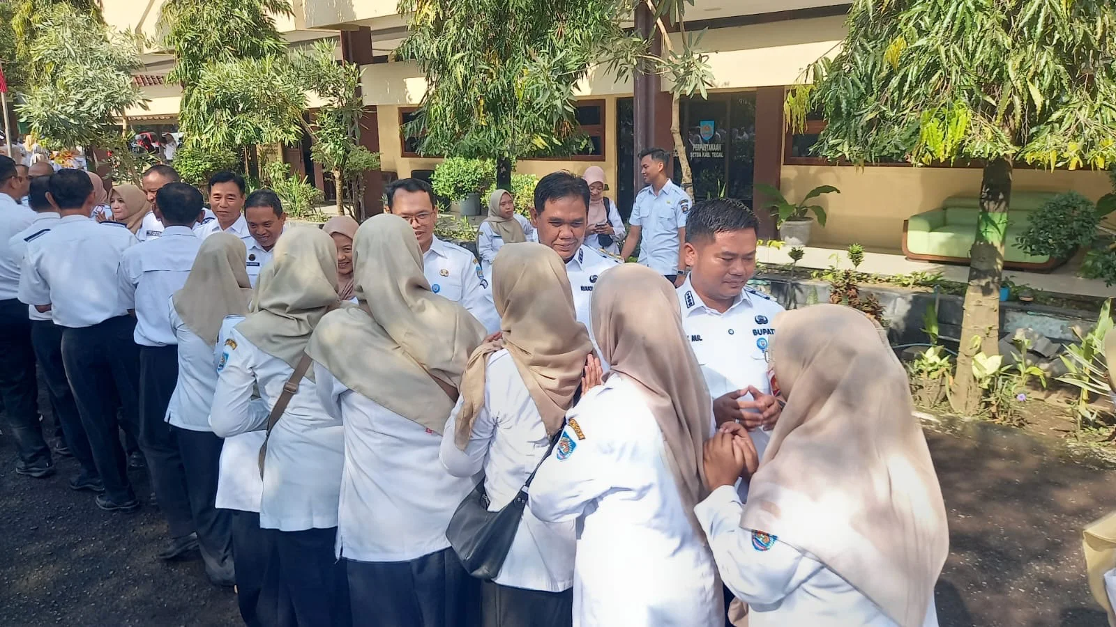 Pasca Lebaran, Bupati Tegal Minta ASN Gas Pol Layani Masyarakat dan Pacu Investasi