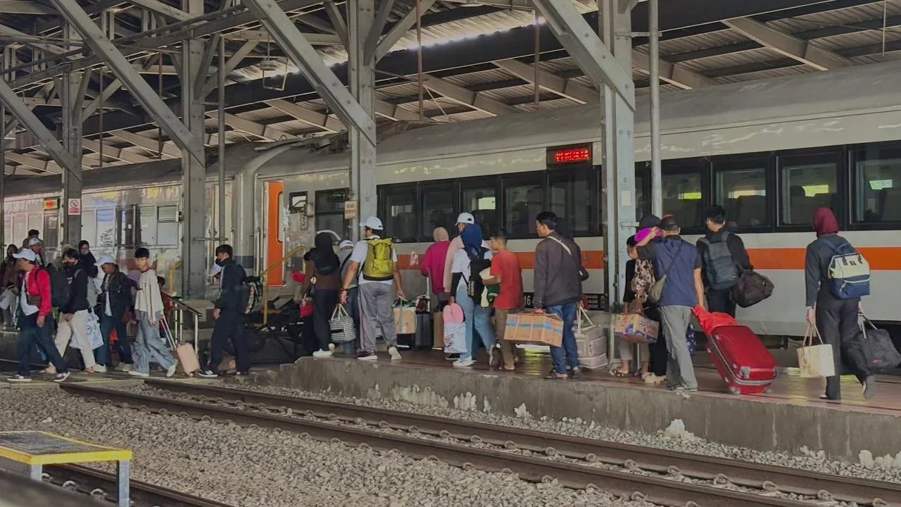 KAI Daop 4 Semarang Lakukan Antisipasi Perubahan Pola Operasi KA, Imbas Rintang Jalan di Emplasemen Stasiun Bumiayu