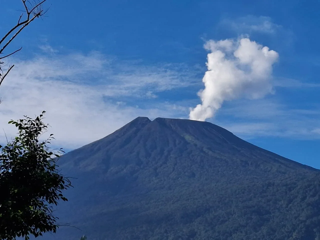 Suhu Kawah Gunung Slamet Tembus 411 Derajat, Pemalang Waspada