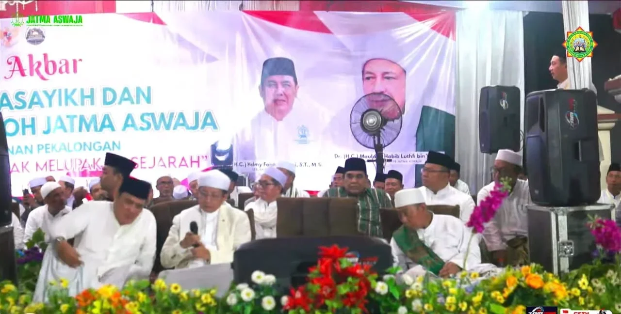 Menag Nasaruddin Hadiri Haul Akbar JATMA Aswaja di Tegal, Ini Pesannya