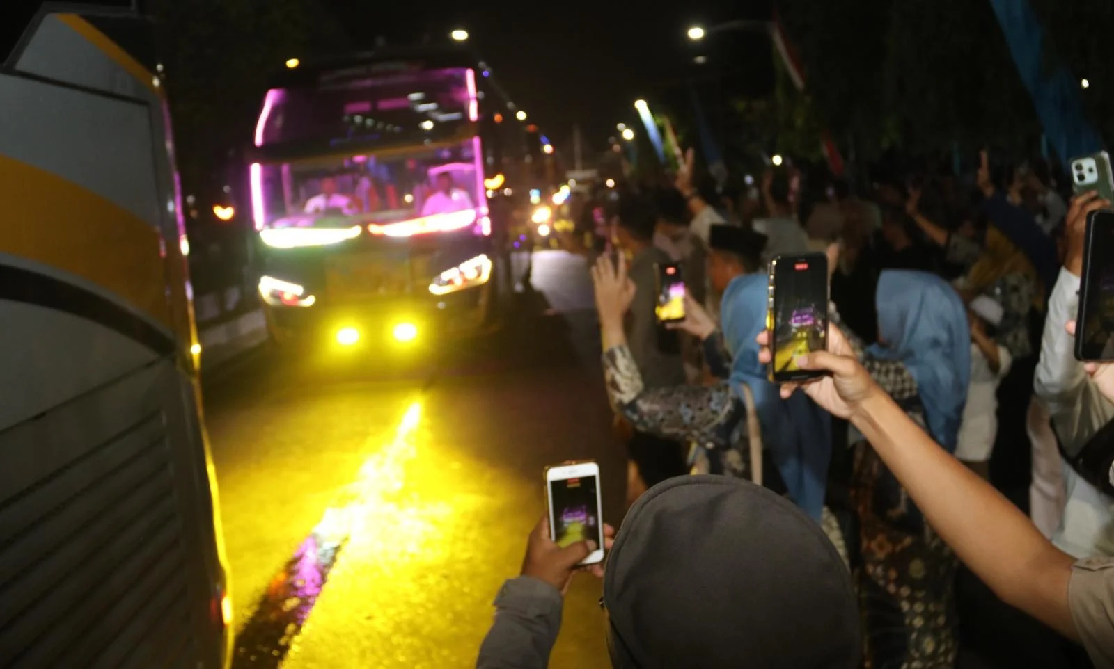 Jemaah Haji Kota Tegal Diberangkatkan, Total 302 Orang Terbagi Lima Kloter