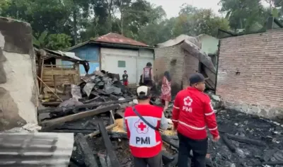 Kebakaran Hanguskan Rumah di Desa Cerih Tegal, Uang Tunai Rp15 Juta Dalam Kaleng Ikut Ludes Terbakar