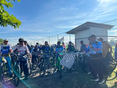 Ratusan Pecinta Gowes Padati Karang Cengis, Wakil Bupati Tegal Ajak Masyarakat Hidup Sehat