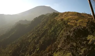 Update Terkini Aktivitas Gunung Slamet, Terjadi 54 Gempa dan Masyarakat Diminta Tidak Panik