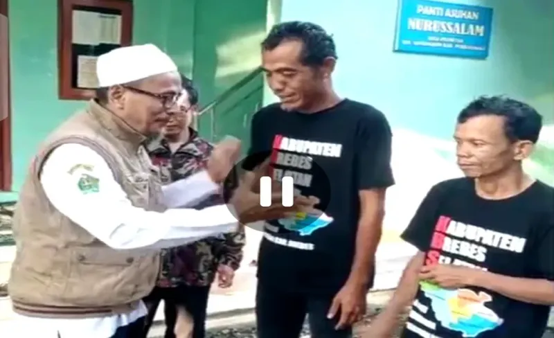 Aksi Jalan Kaki Pemekaran Masuki Etape Purbalingga–Banjarnegara, Khamid dan Wawan Dapat Layanan Pijat dan Cek Kesehatan