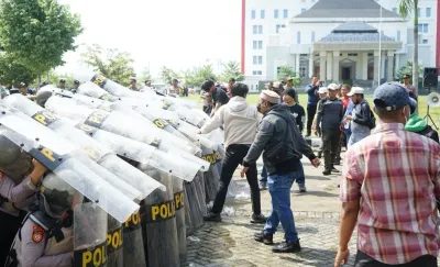 Jelang May Day, Polres Brebes Latihan Pengamanan Unjuk Rasa di KPT