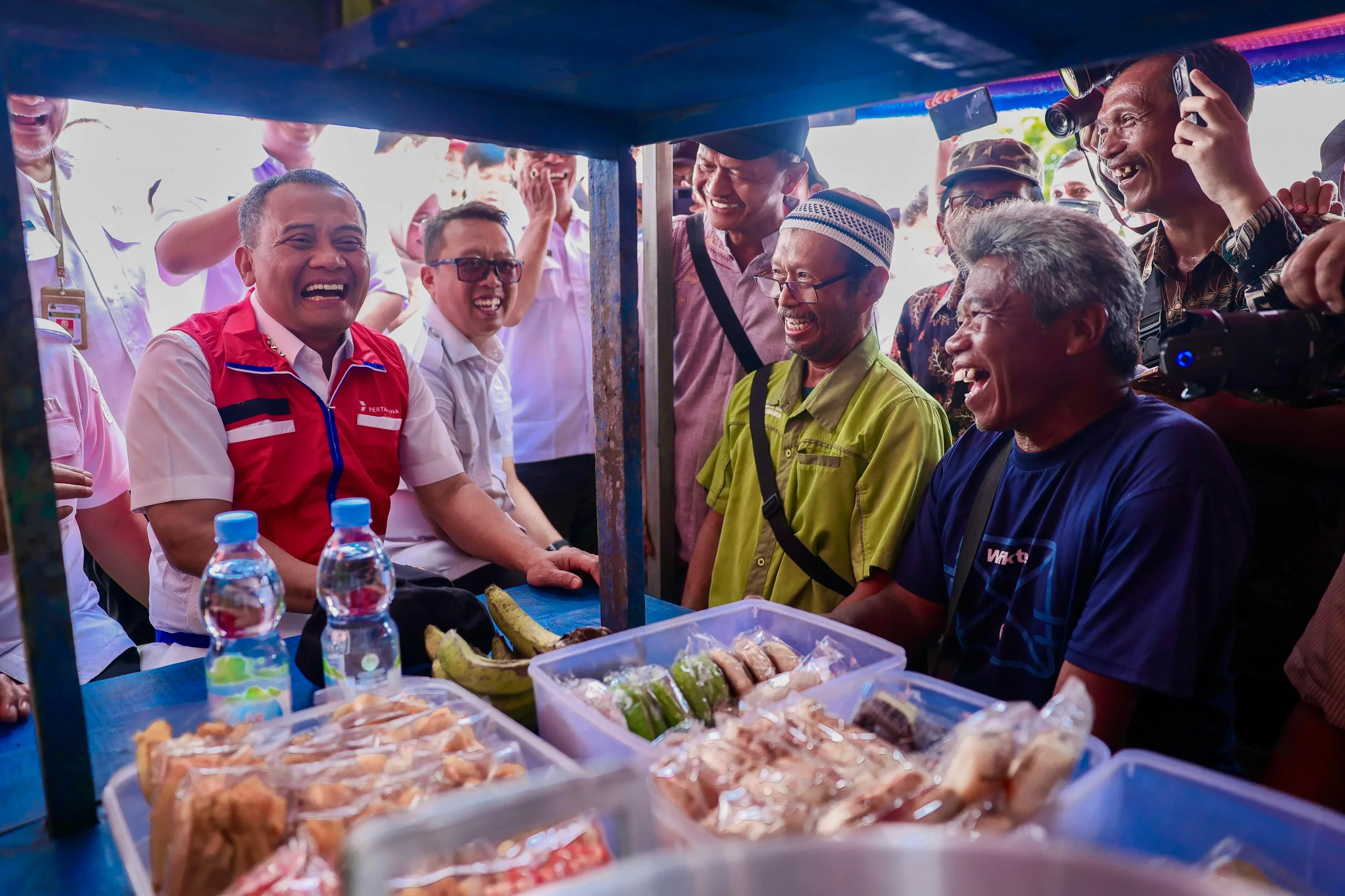Ngopi Bareng di Angkringan, Ahmad Luthfi Kulakan Masalah dan Aspirasi Petani