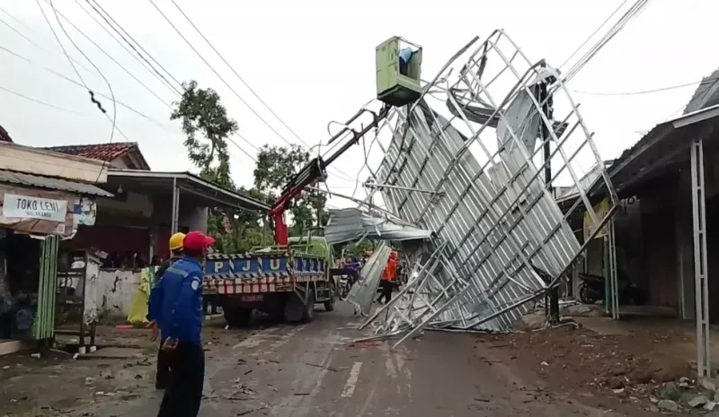 Kerugian Bencana Puting Beliung di Bulakamba Brebes Capai Rp 80 Juta
