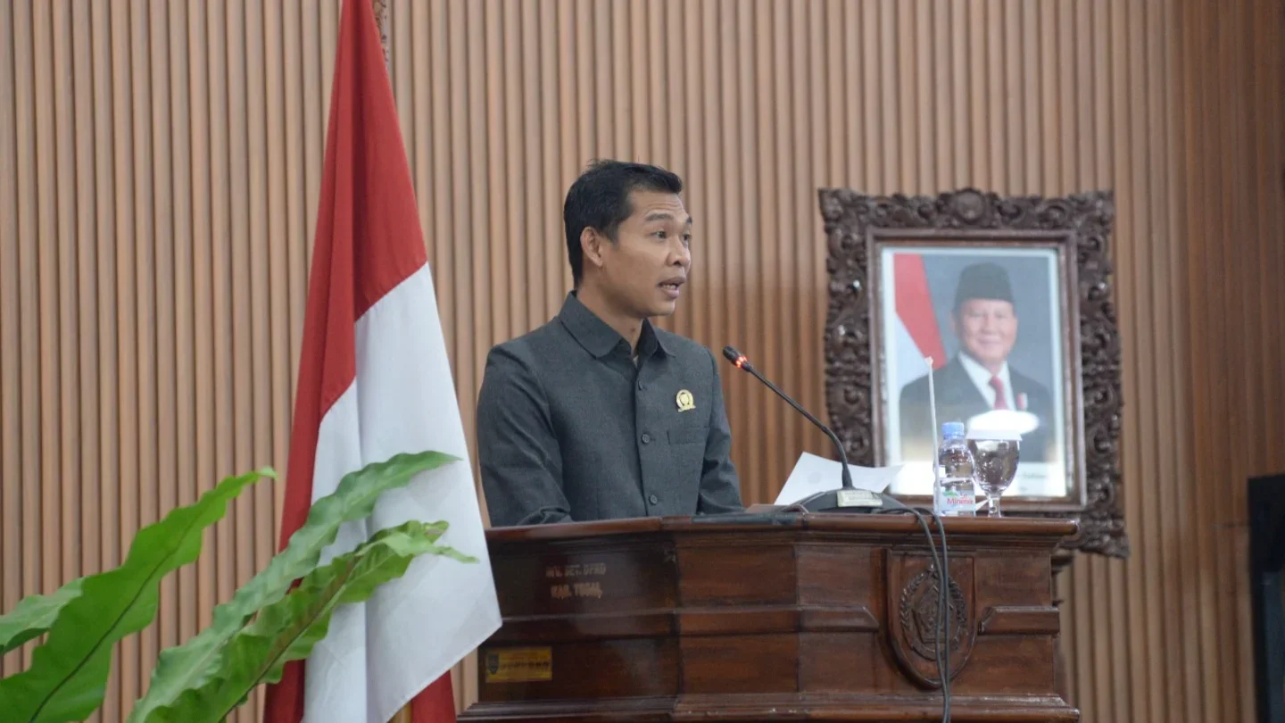 Fraksi PDI Perjuangan DPRD Kabupaten Tegal Keras Tanggapi Usulan Raperda Penanaman Modal