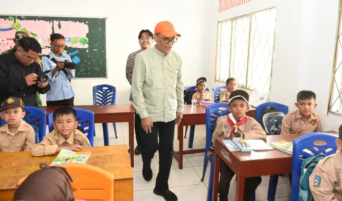 RUU Sisdiknas Digodok, DPR Janji Lindungi Guru dari Ancaman Kriminalisasi